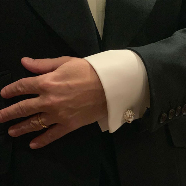 Os noivos usaram alianças Cartier. Chique demais, né? 070419-marc-jacobs7