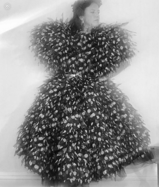 A diretora da revista Love e stylist de longa data de Marc Jacobs, Katie Grand, chamou a atenção com esse vestido, o que você achou? 070419-marc-jacobs9