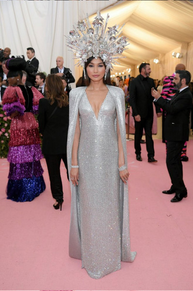 Gemma Chan de Tom Ford 060519-met-gemmachan
