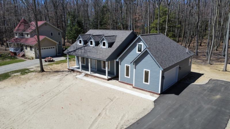 1366 Towering Oaks Dr