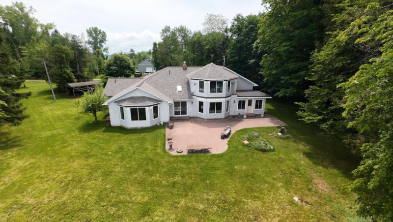 9214 N Lakeshore Dr