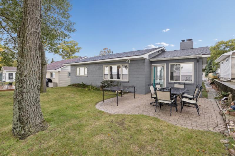 9023 Point Charities Avenue