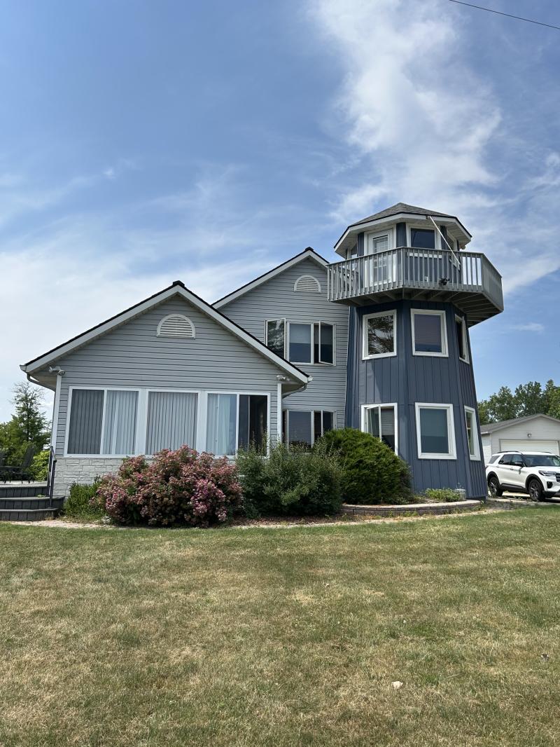 4249 Huron Street