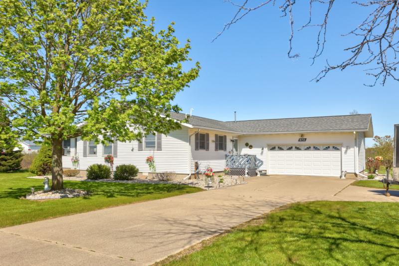 872 Huron Crest Dr