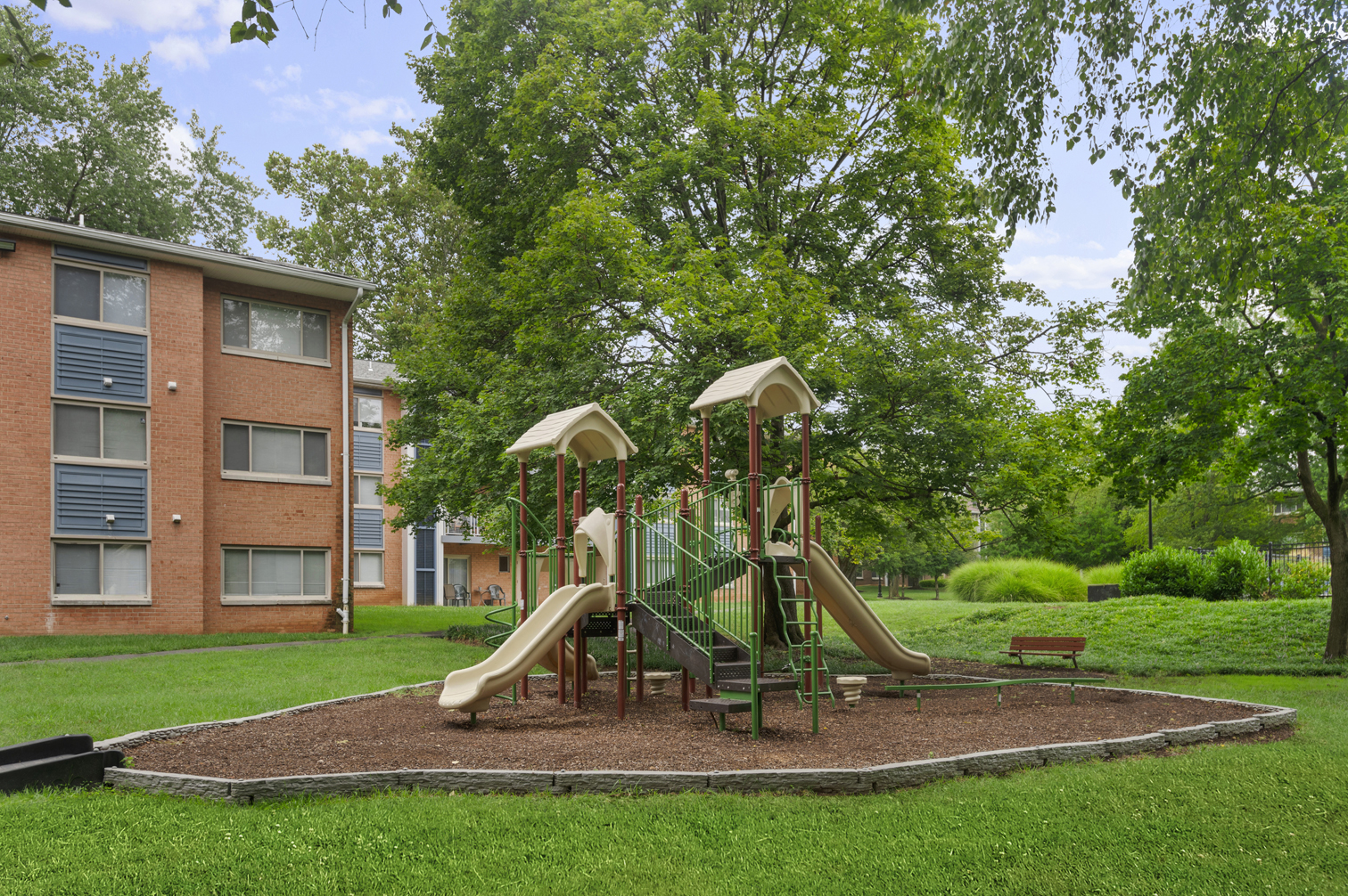 Luxury Apartment Home Photos in Vienna, VA Lerner Arrowood Parc