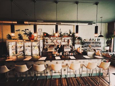 Botanist & Barrel Tasting Bar + Bottle Shop
