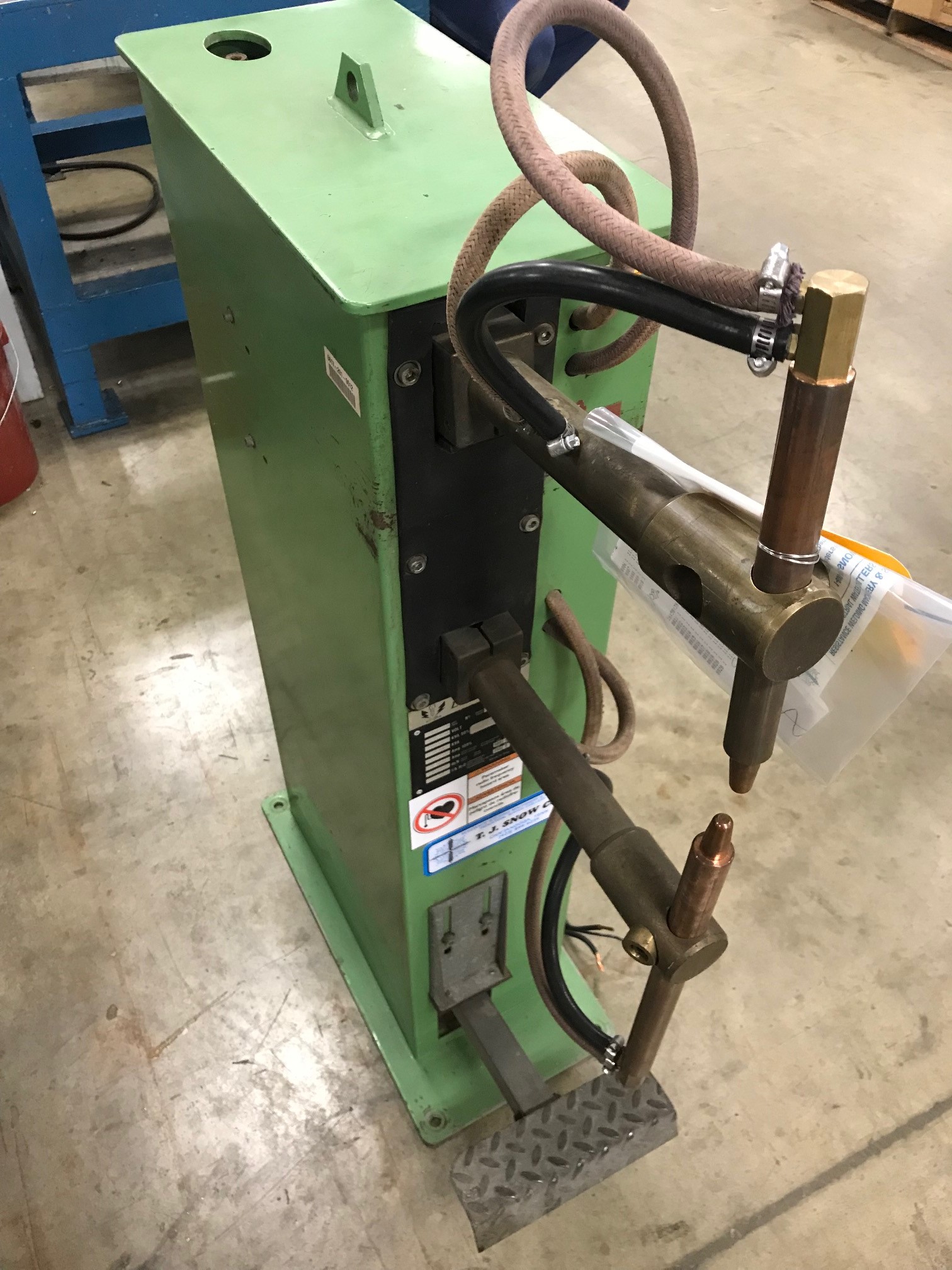 For Sale 20 KVA, Tecna Rocker Arm Spot Welder, FootOperated, 6661