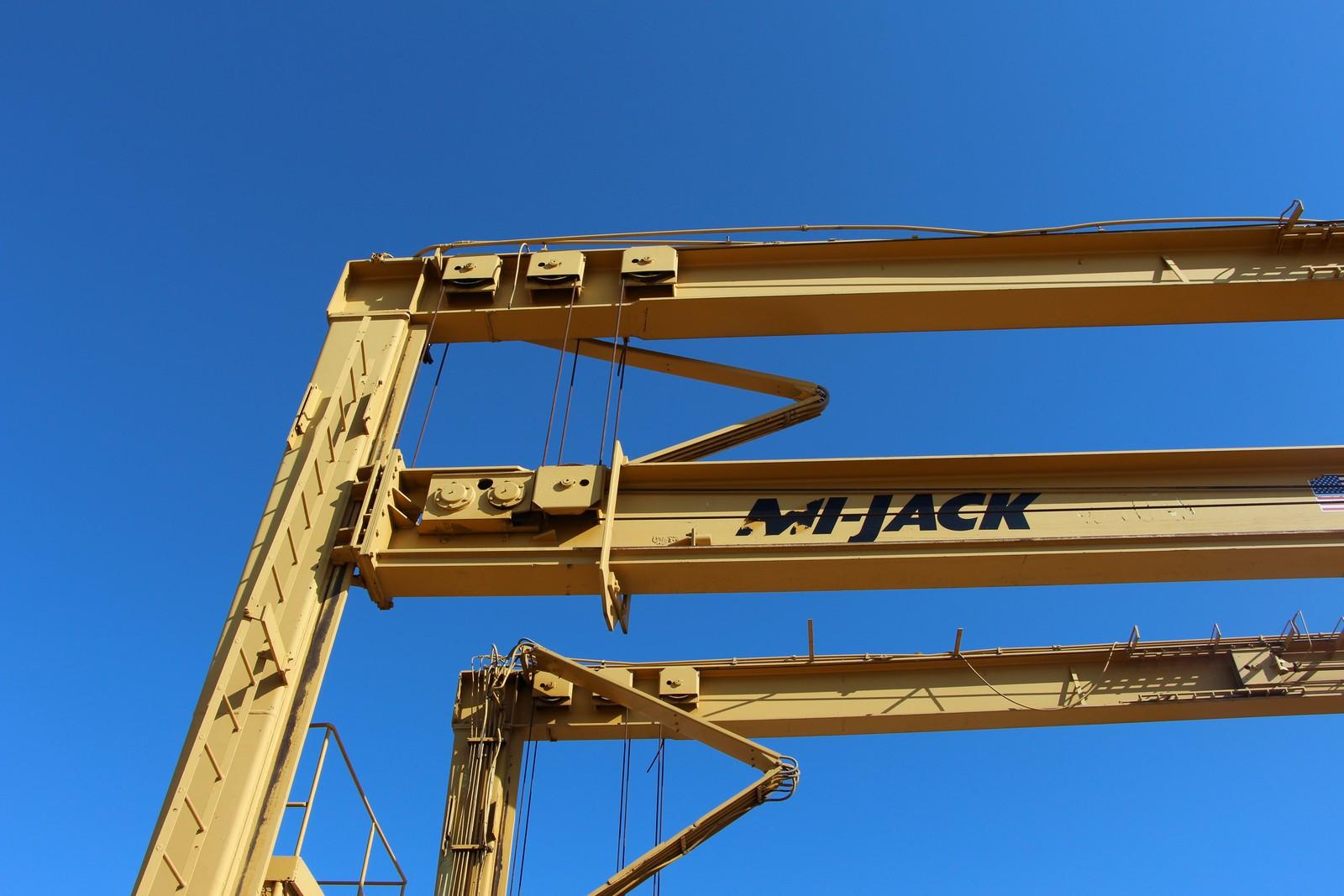 For Sale 40 TON X 40' DROTT / MIJACK POWERED MOBILE GANTRY CRANE