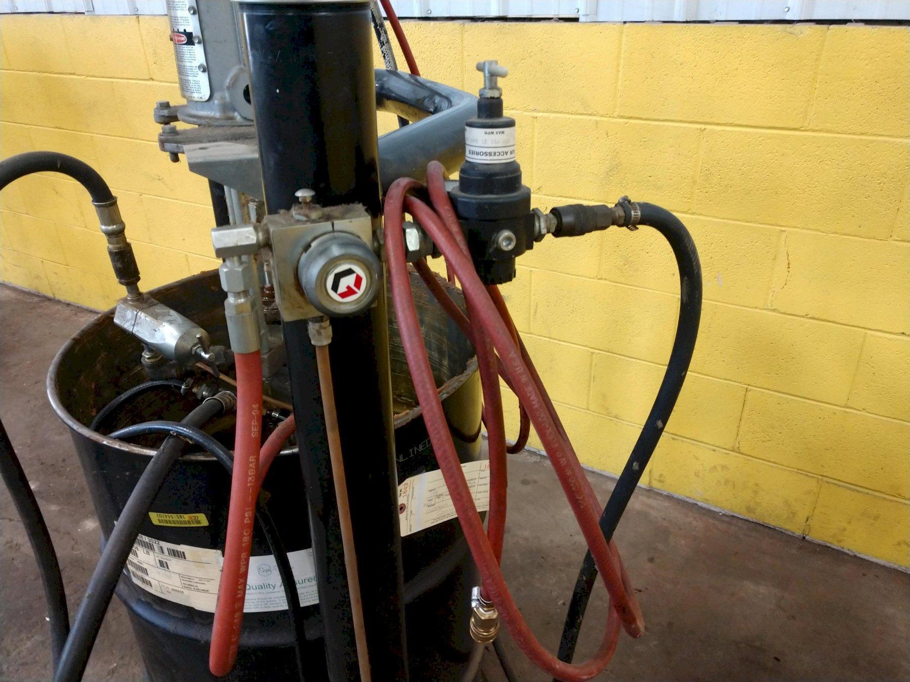 For Sale 55 GALLON BARREL GRACO MODEL A95K PNEUMATIC AIR PUMP
