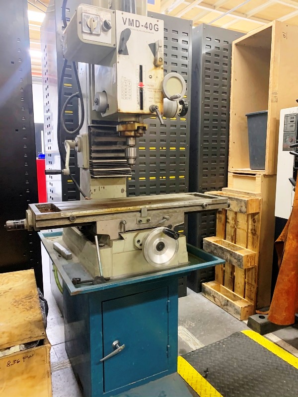 For Sale Baileigh Industrial VMD40G, 28.75" Table 1.5HP Spindle, 14.5" X 9", 2006 Locator
