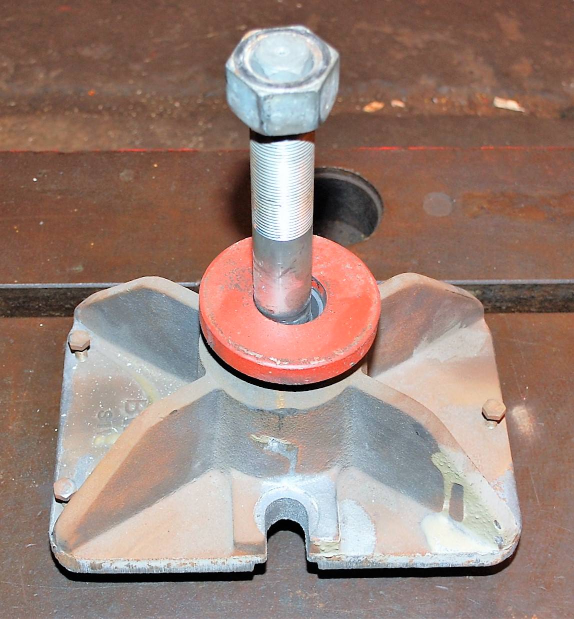For Sale Levelling Jacks for Floor Plates, 7"W x 11.5"L x 5.75"H, 1.