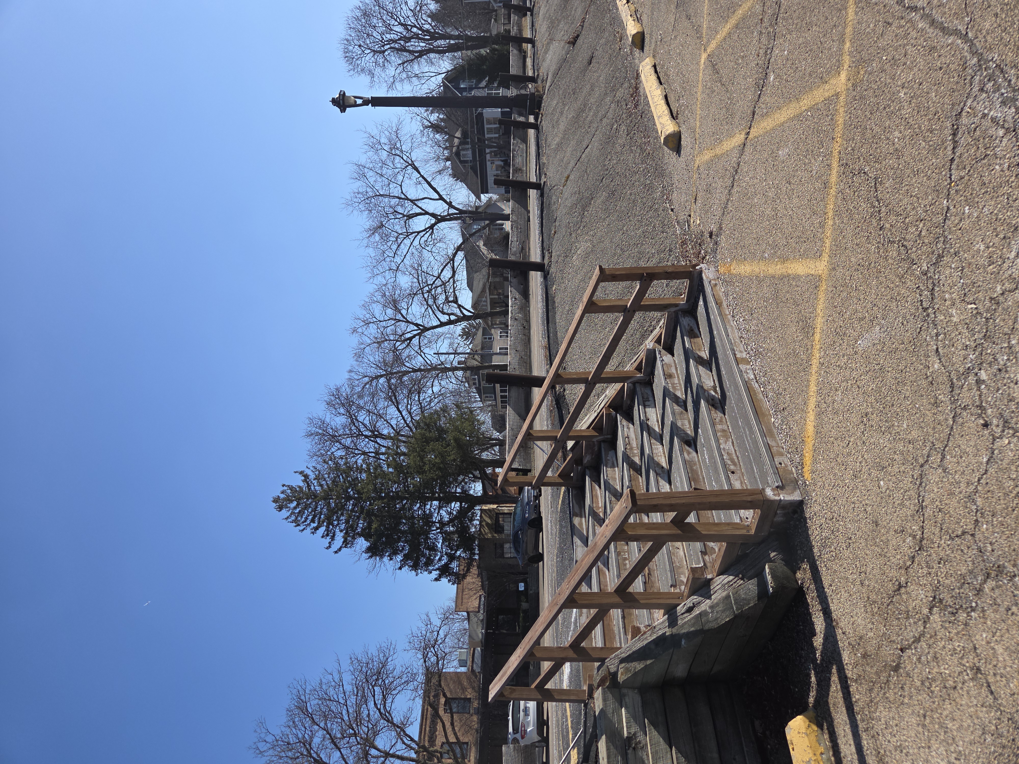 Chessie's 8 & Bank image