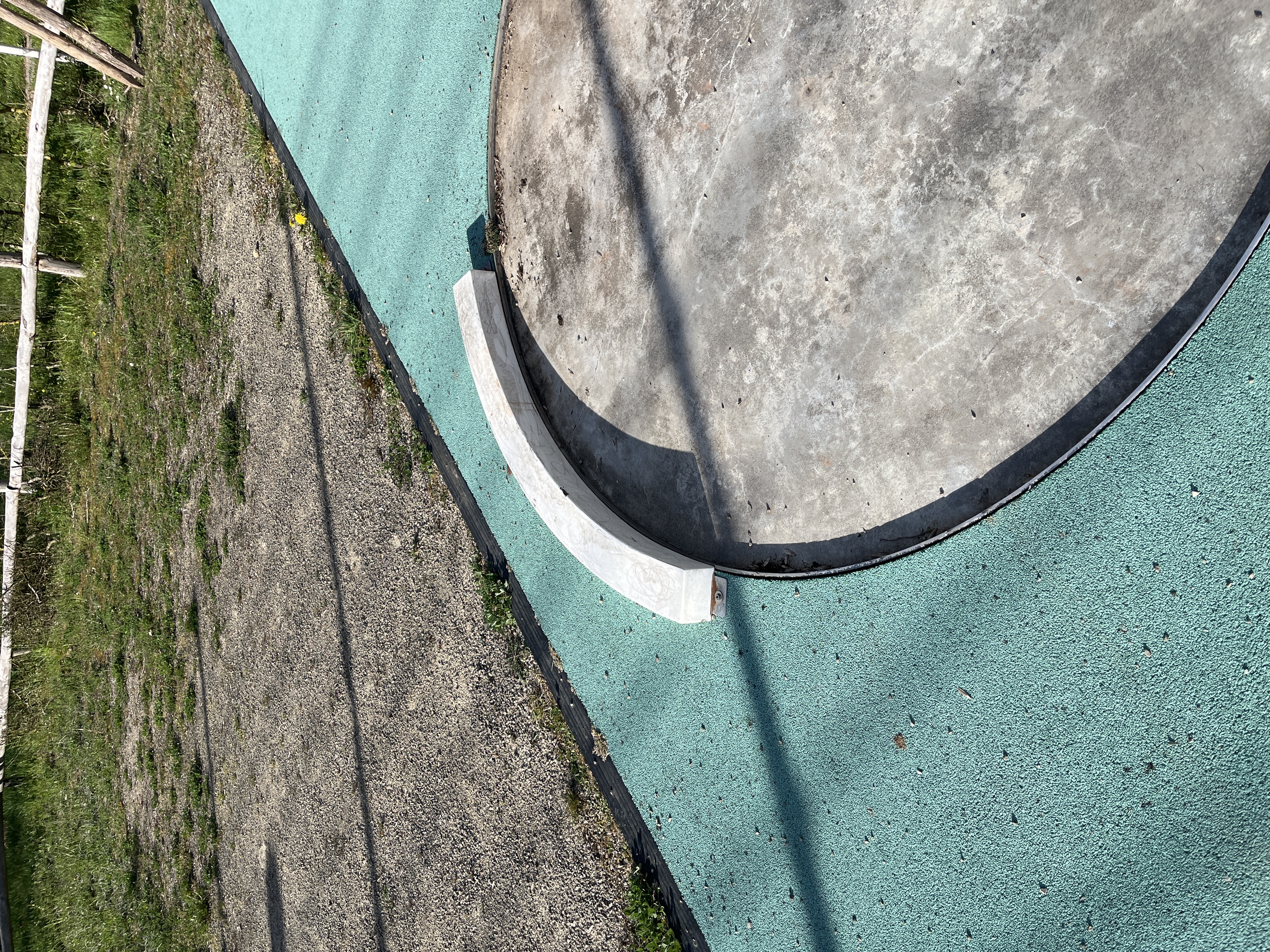 Emile Mertz round thing image