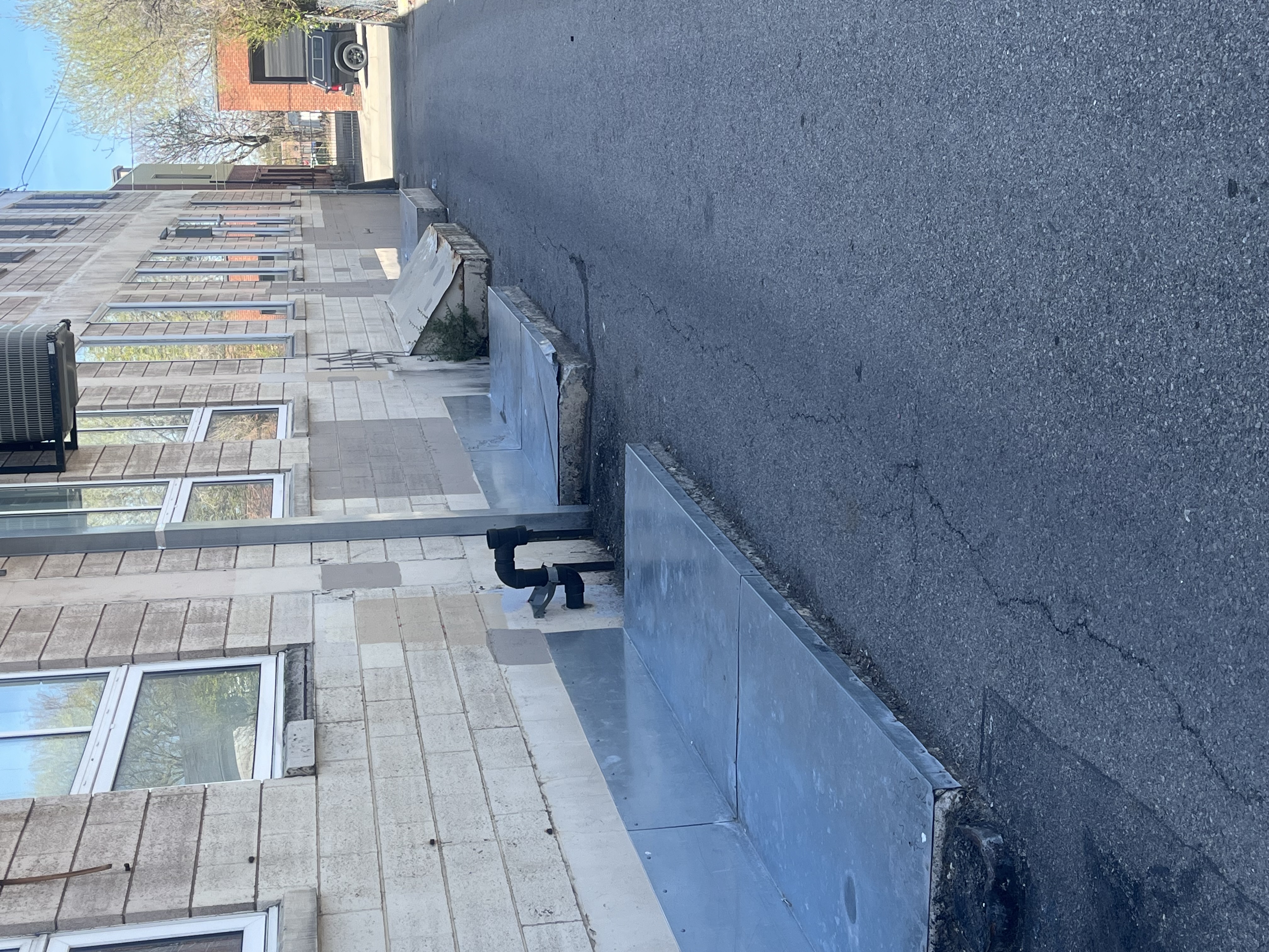 Hobo ledges image