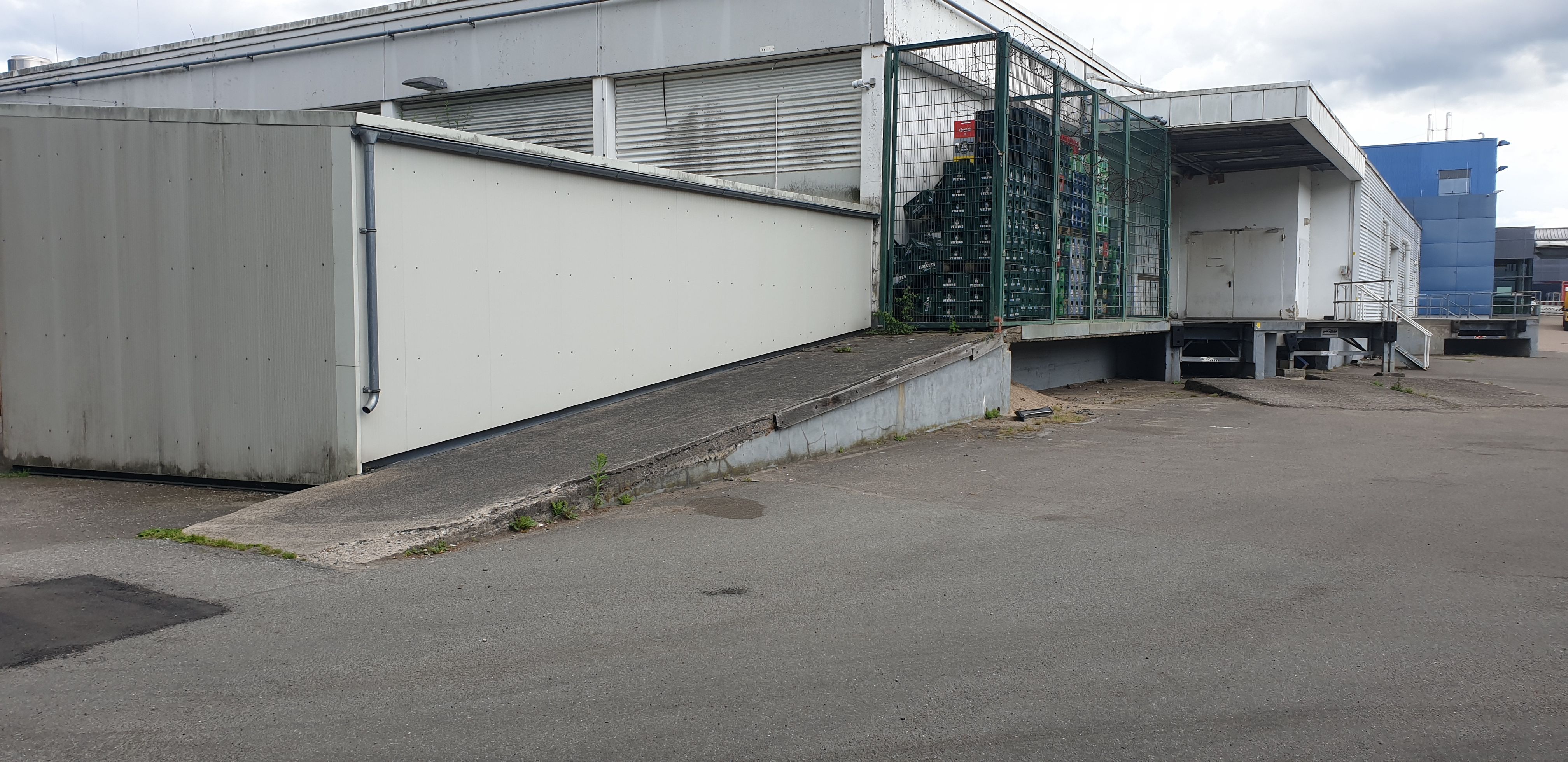 Kicker am REWE Center  image