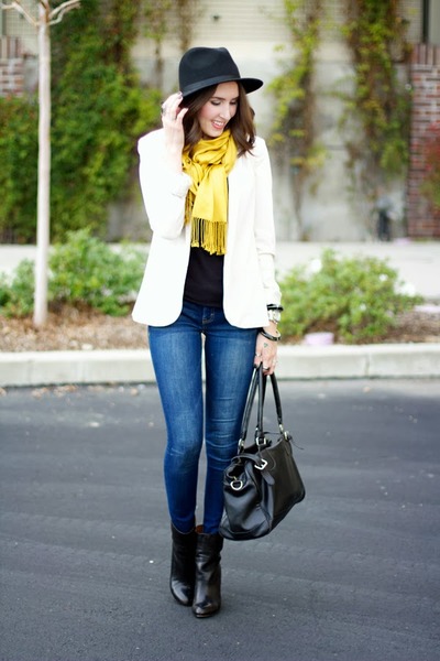 Pop of Yellow, wide brim hat, white blazer, yellow scarf, black boots, jeans