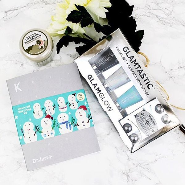 Melt away the holiday stress by creating an at-home spa experience with our top facial mask picks! What type of mask do you prefer: sheet mask, mud mask, or bubble clay mask?
