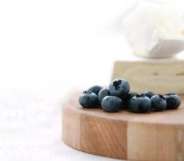 Pecan Crostini with Brie and Blueberries