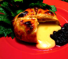 Brie Baked en Croute with Cranberry Sauce