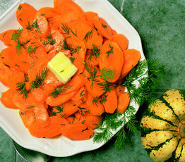 Steamed Carrots with Dill Sauce