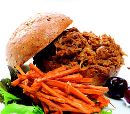 Pulled Pork Sandwhich with Molasses Barbecue Sauce
