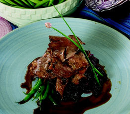 Veal Cheeks wth Braised Red Cabbage