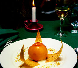 Poached Peaches with Vanilla Creme