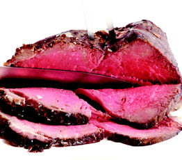 Slow-Cooked Roast Beef with Wine Gravy