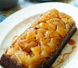 Cinnamon Apple Gingerbread