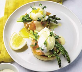 Smoked Salmon Eggs Benedict