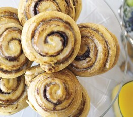 Buttery Glazed Cinnamon Roll
