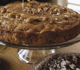 Jubilant Apple Cake with Caramel Pecan Sauce