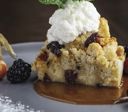 Warm Luskinikn Holiday Bread Pudding