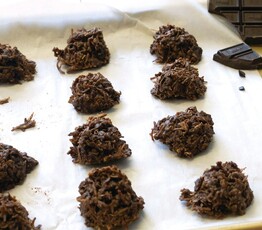 Chocolate Macaroons