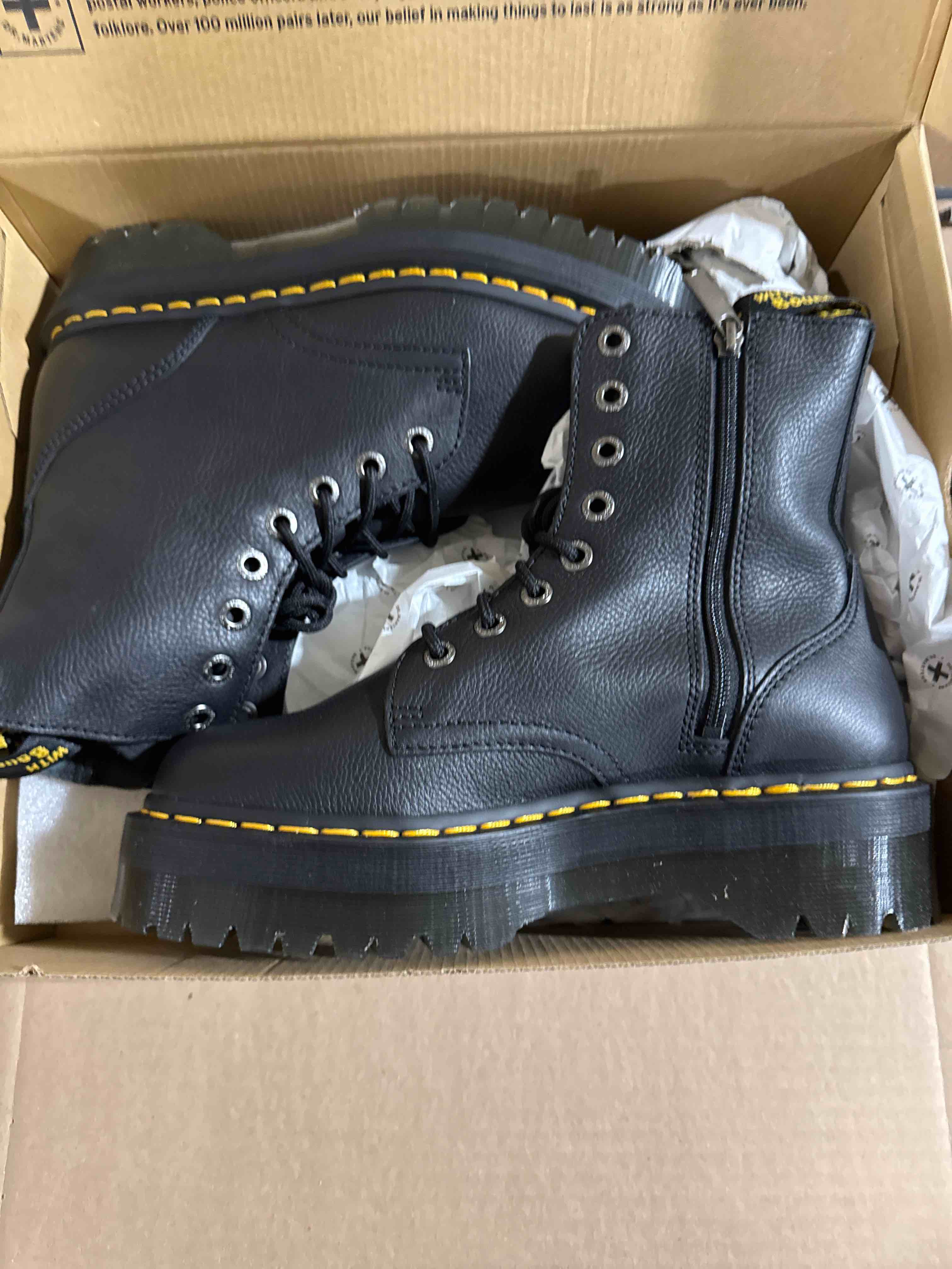 Condition photo showing New/Like New for Size 7 DR. MARTENS Men's Amphibians Combat Boot