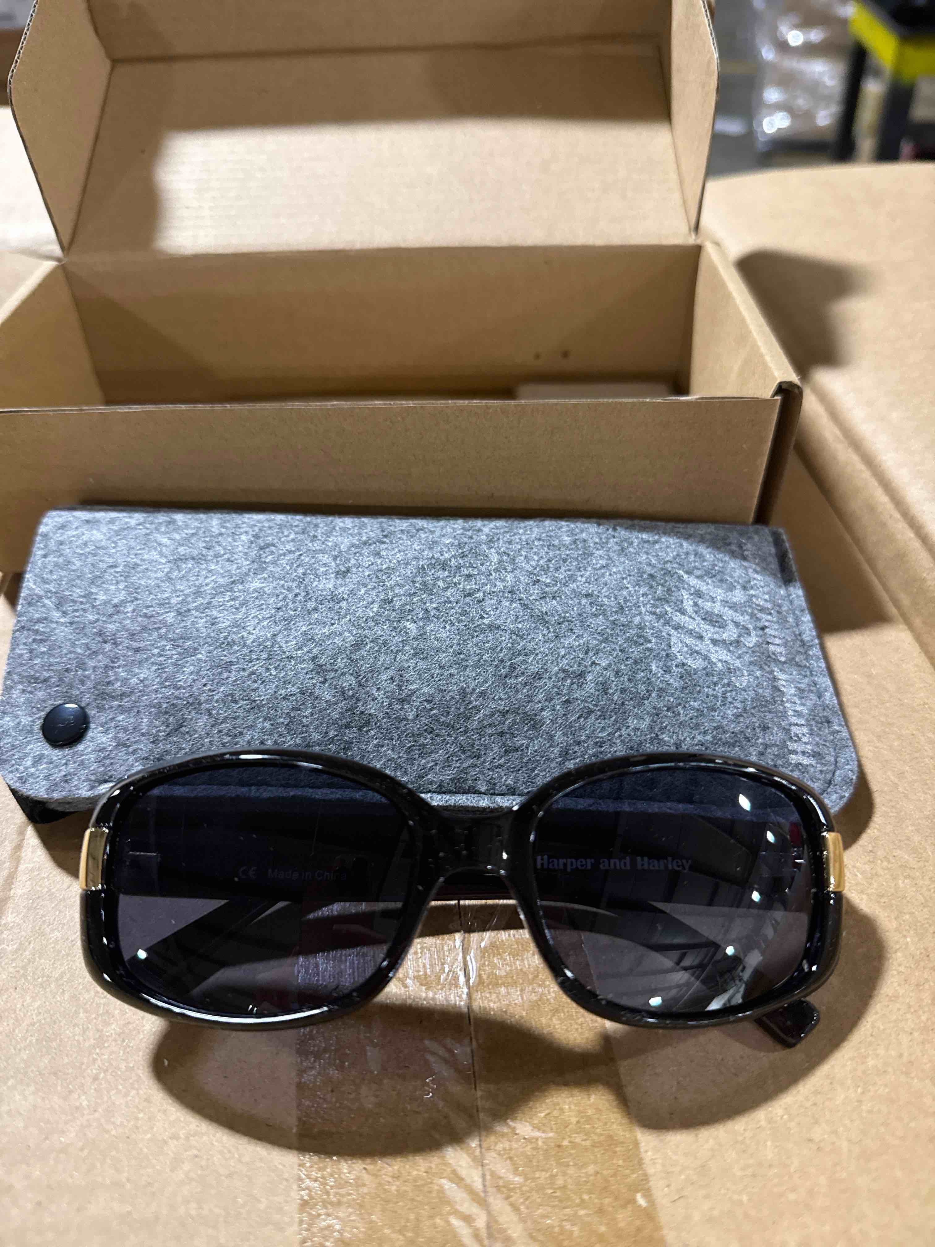 Condition photo showing Brand New for harper and harley sunglasses black smoke