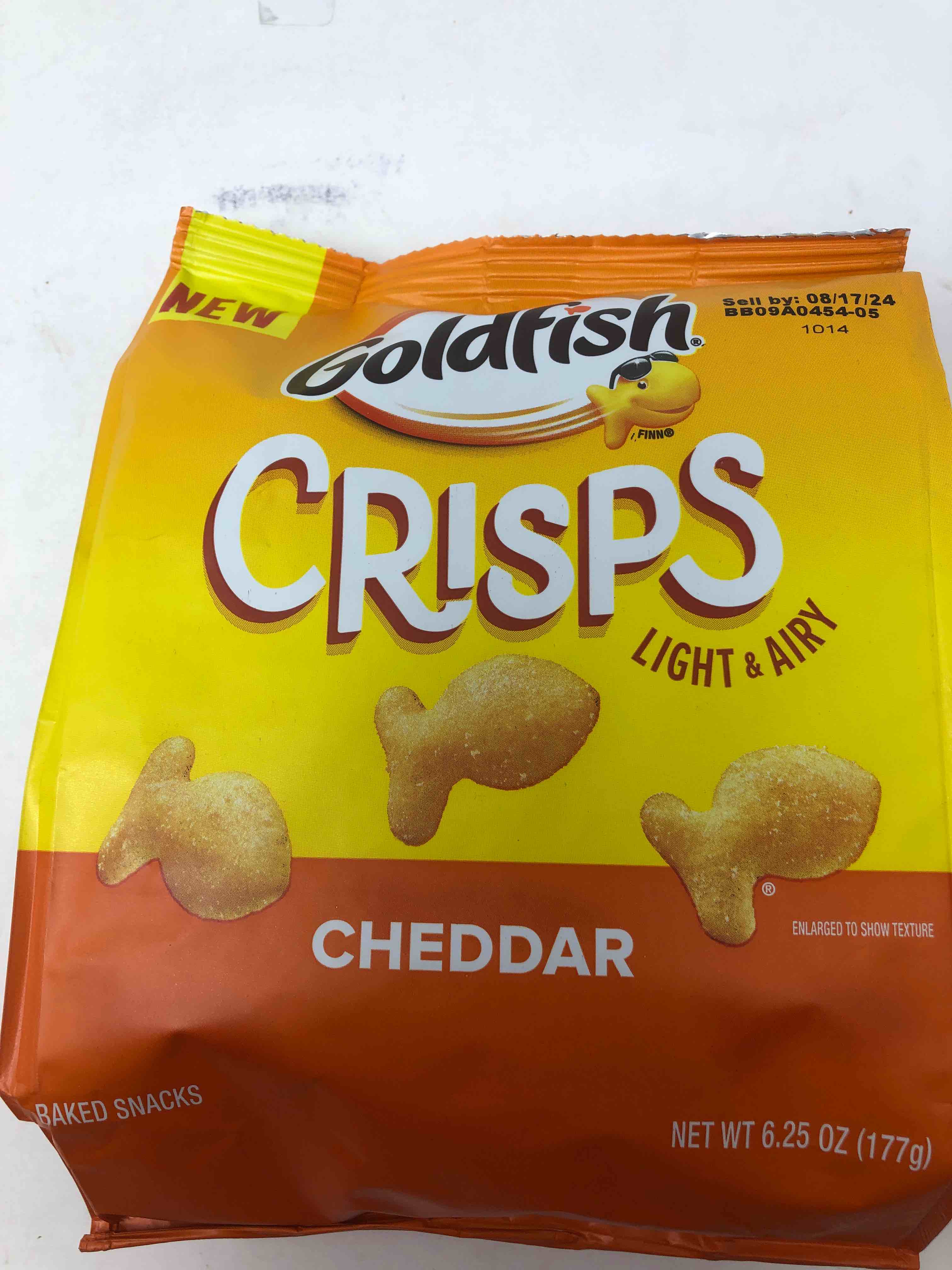 Goldfish Crisps Cheddar Cheese Baked Chip Cracker Snack, 6.25 Oz Bag