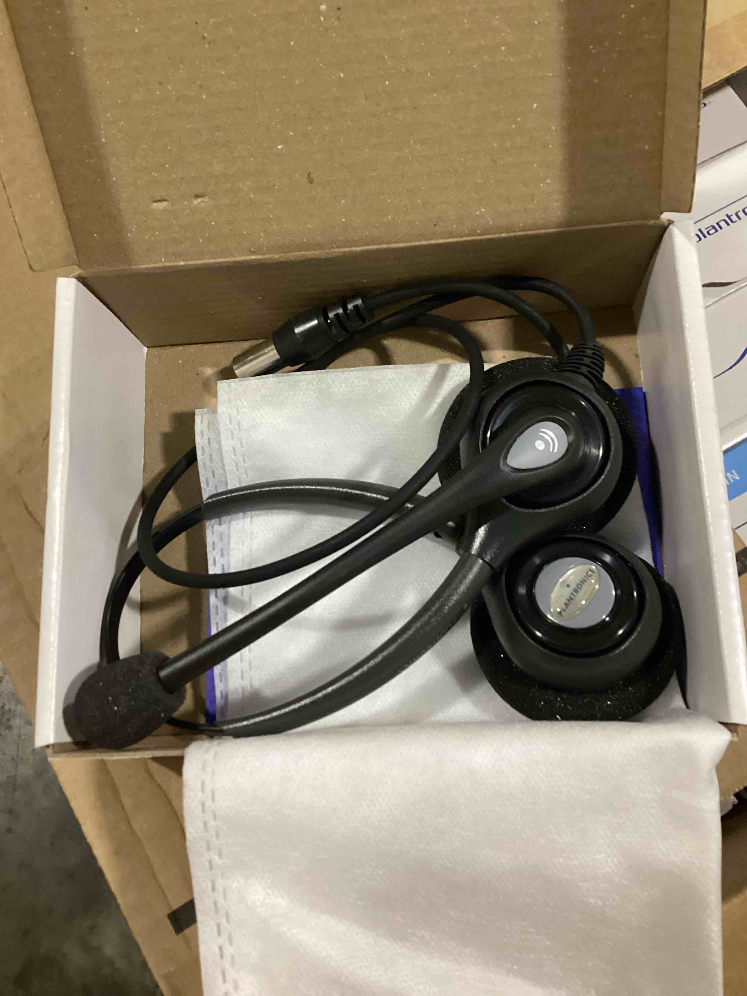https://s3.amazonaws.com/lotting-images-prod/017229136823_1747329856264.jpeg