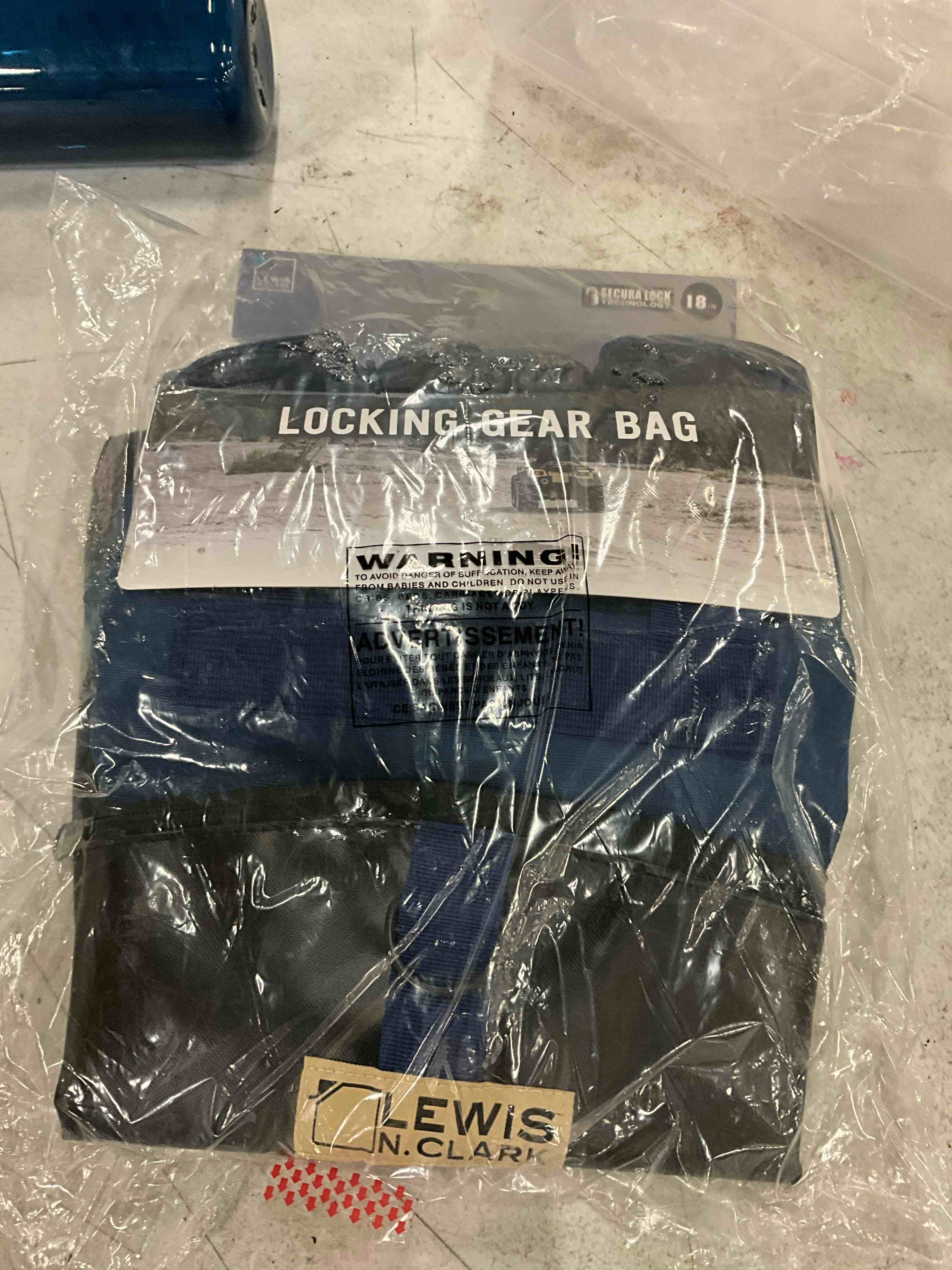 https://s3.amazonaws.com/lotting-images-prod/02927502207_1756307290409.jpeg
