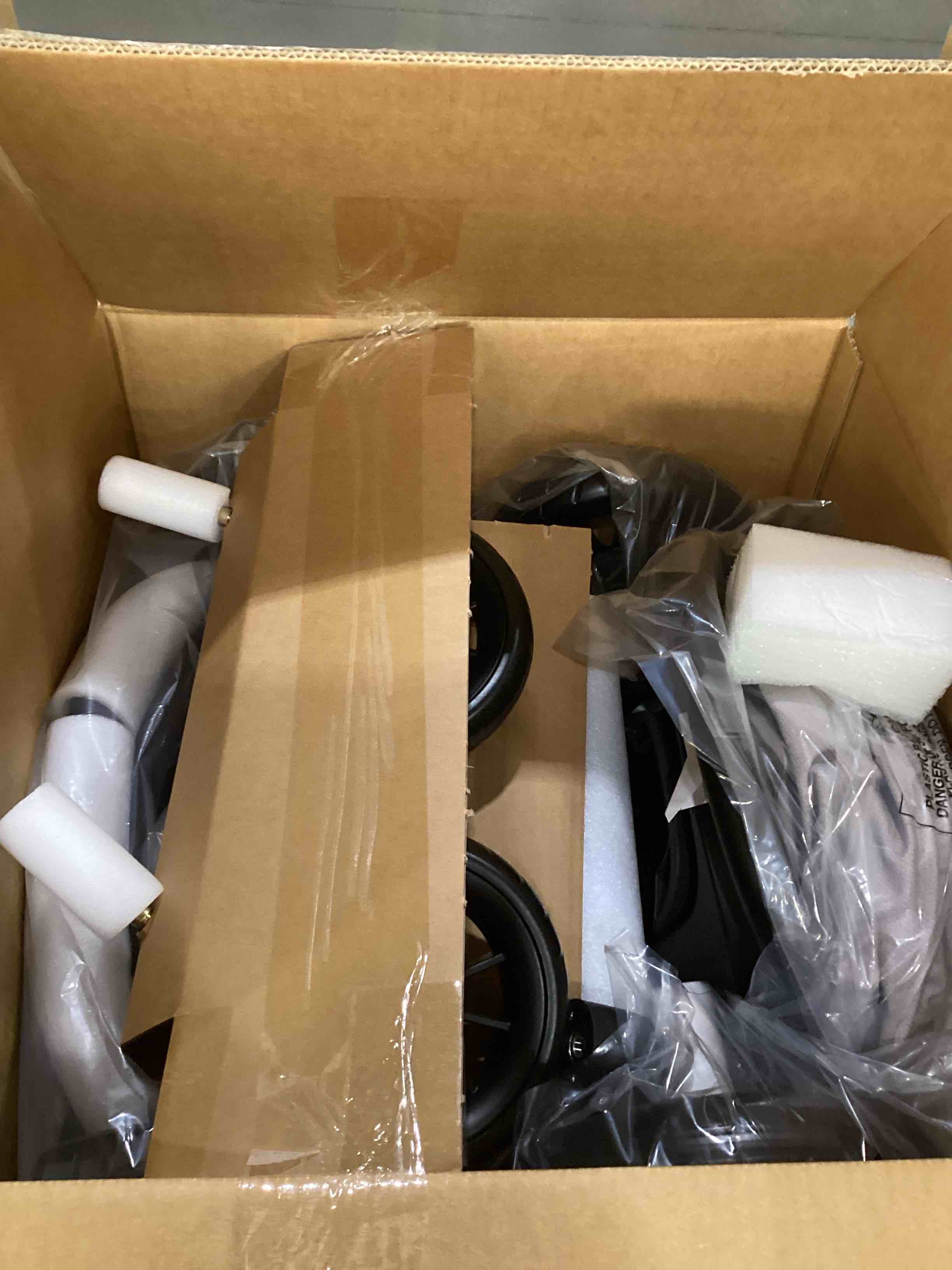 https://s3.amazonaws.com/lotting-images-prod/032884192809_1745609603257.jpeg