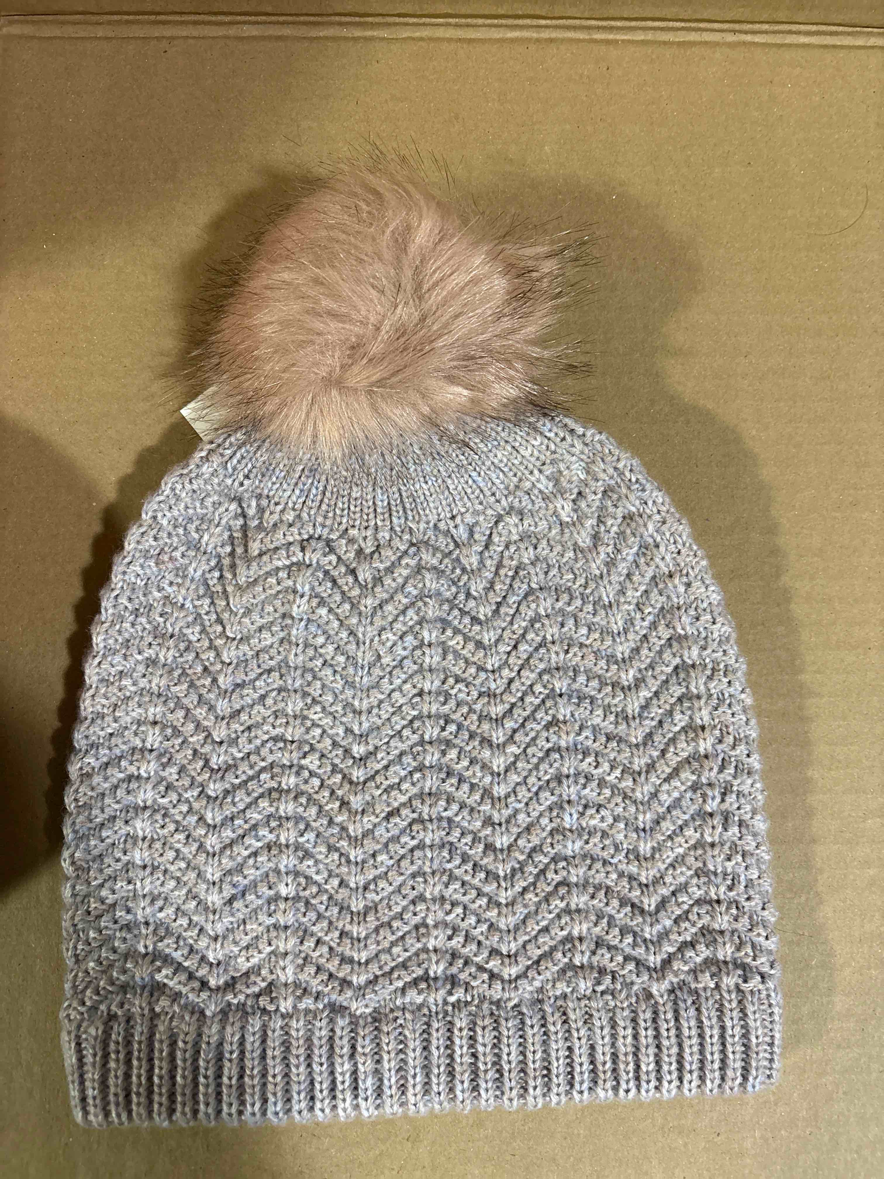 recycled Pom hat blush