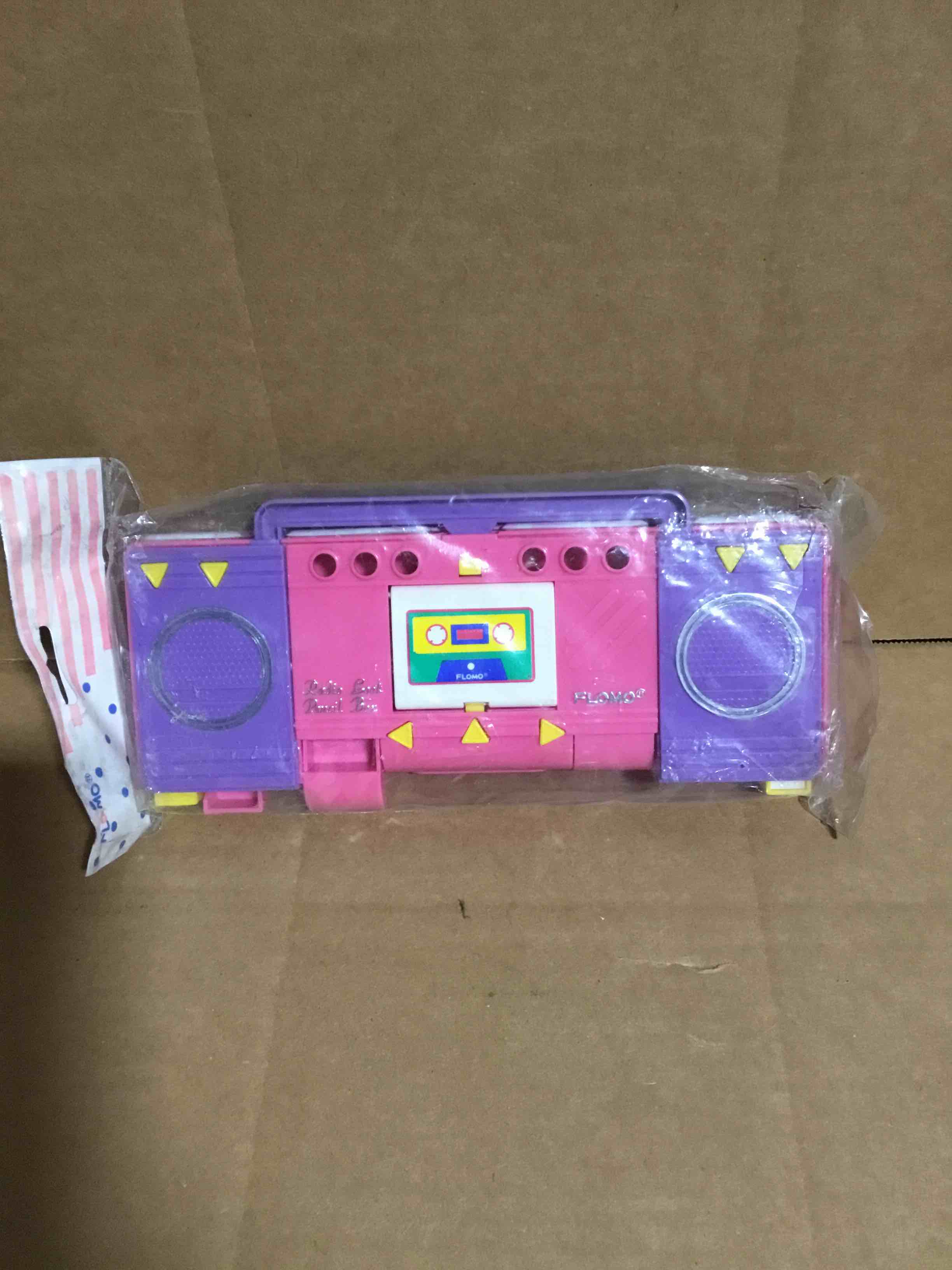 flomo radio look pencil box