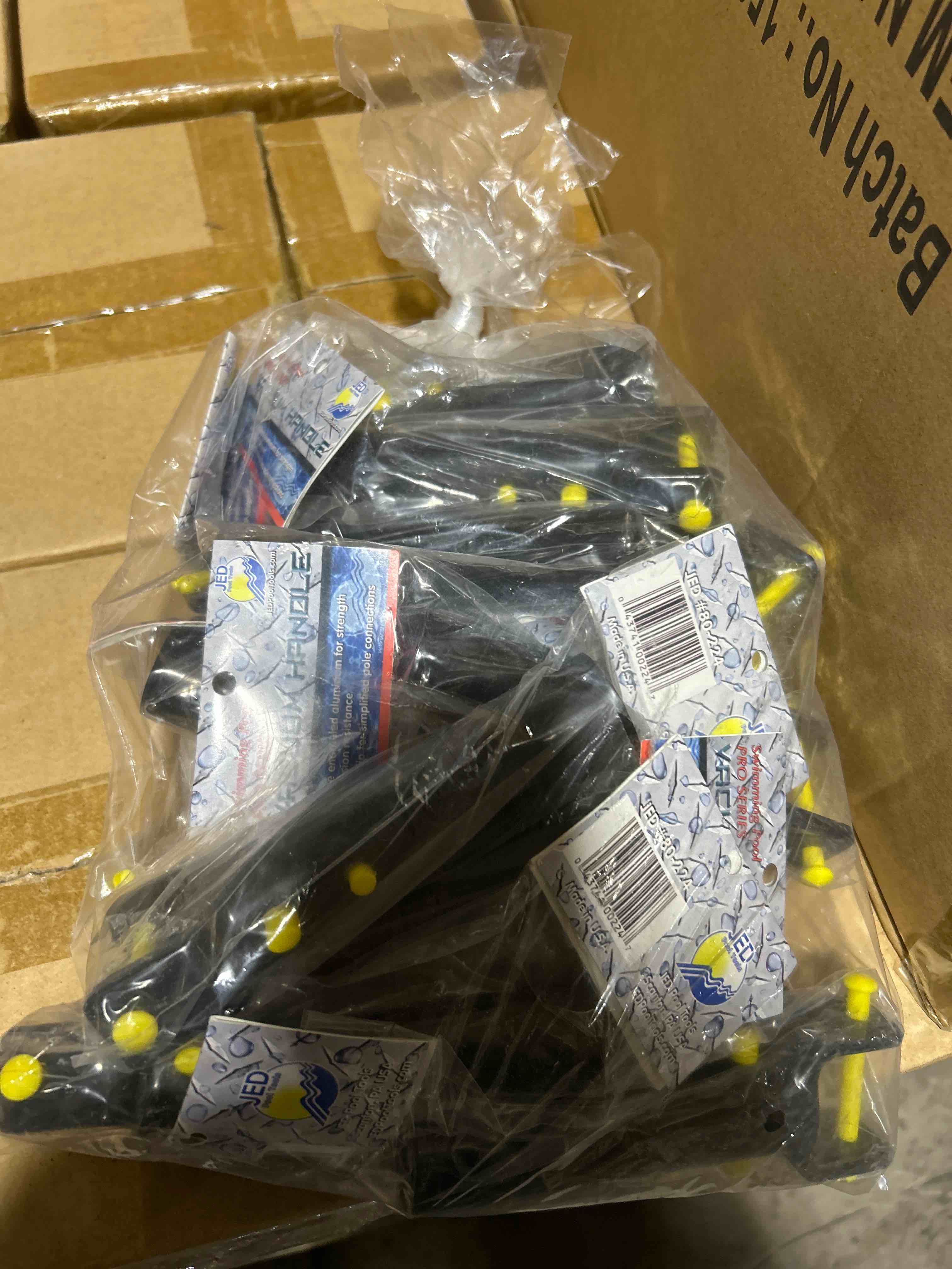 Condition photo showing New/Like New for lot of 14 80-224 vacuum handle/pin - quantity 12