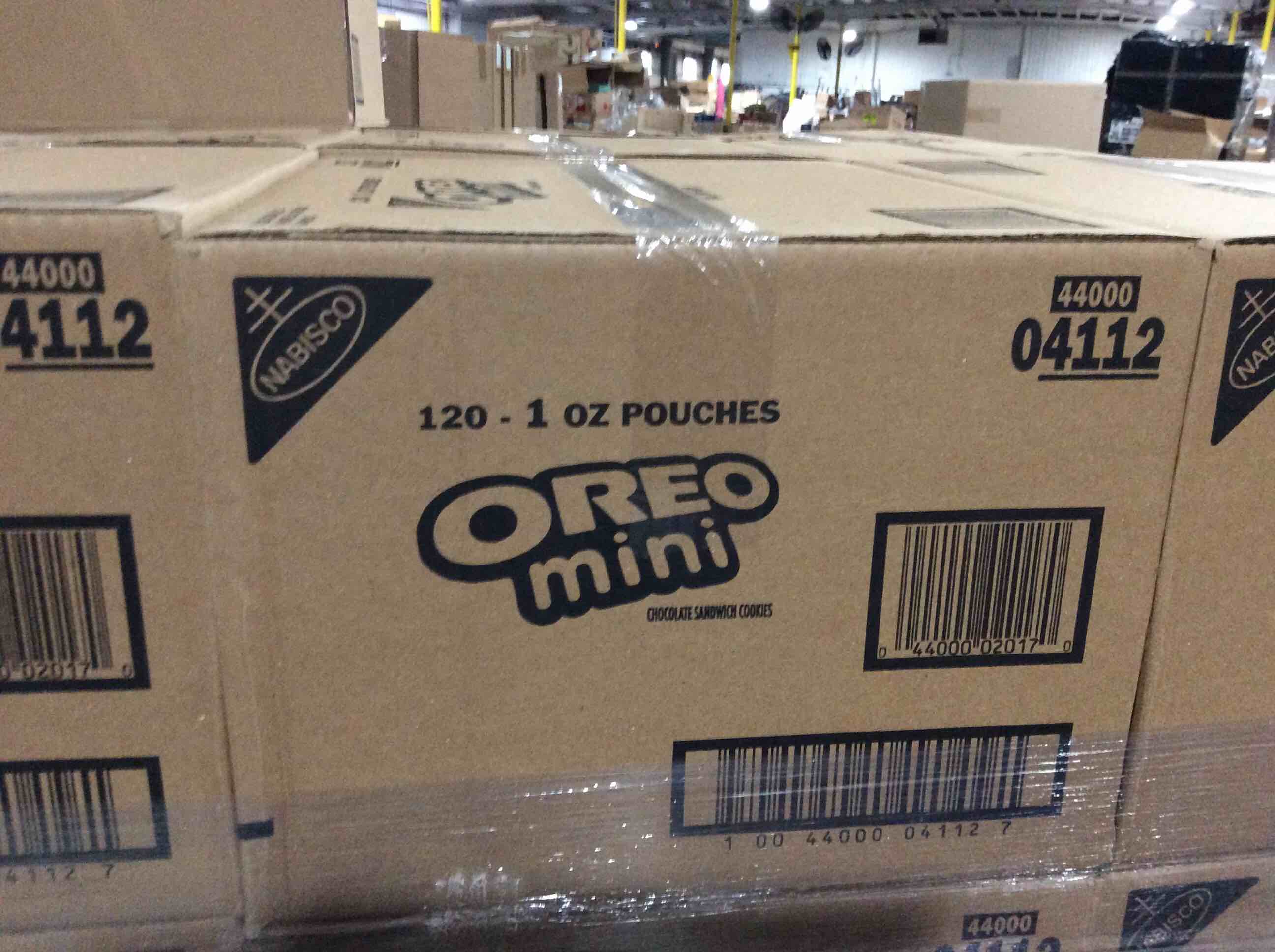 case of 120 Oreo Mini Chocolate Sandwich Cookies - Snack Pack, 1 Ounce bb oct 2025: