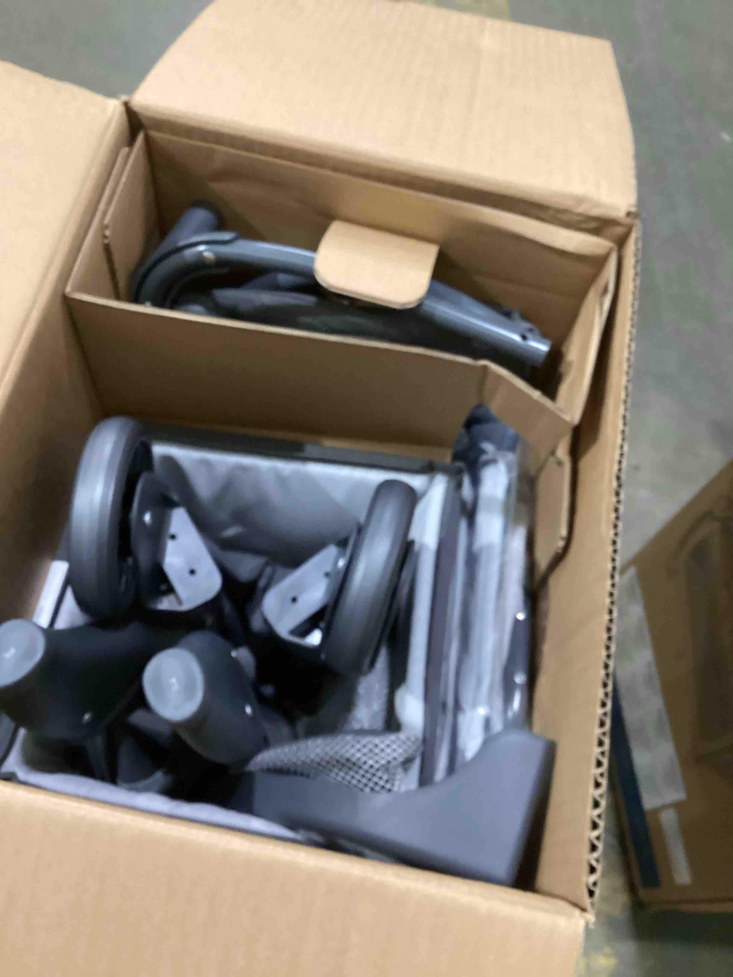 https://s3.amazonaws.com/lotting-images-prod/047406177202_1743513516463.jpeg