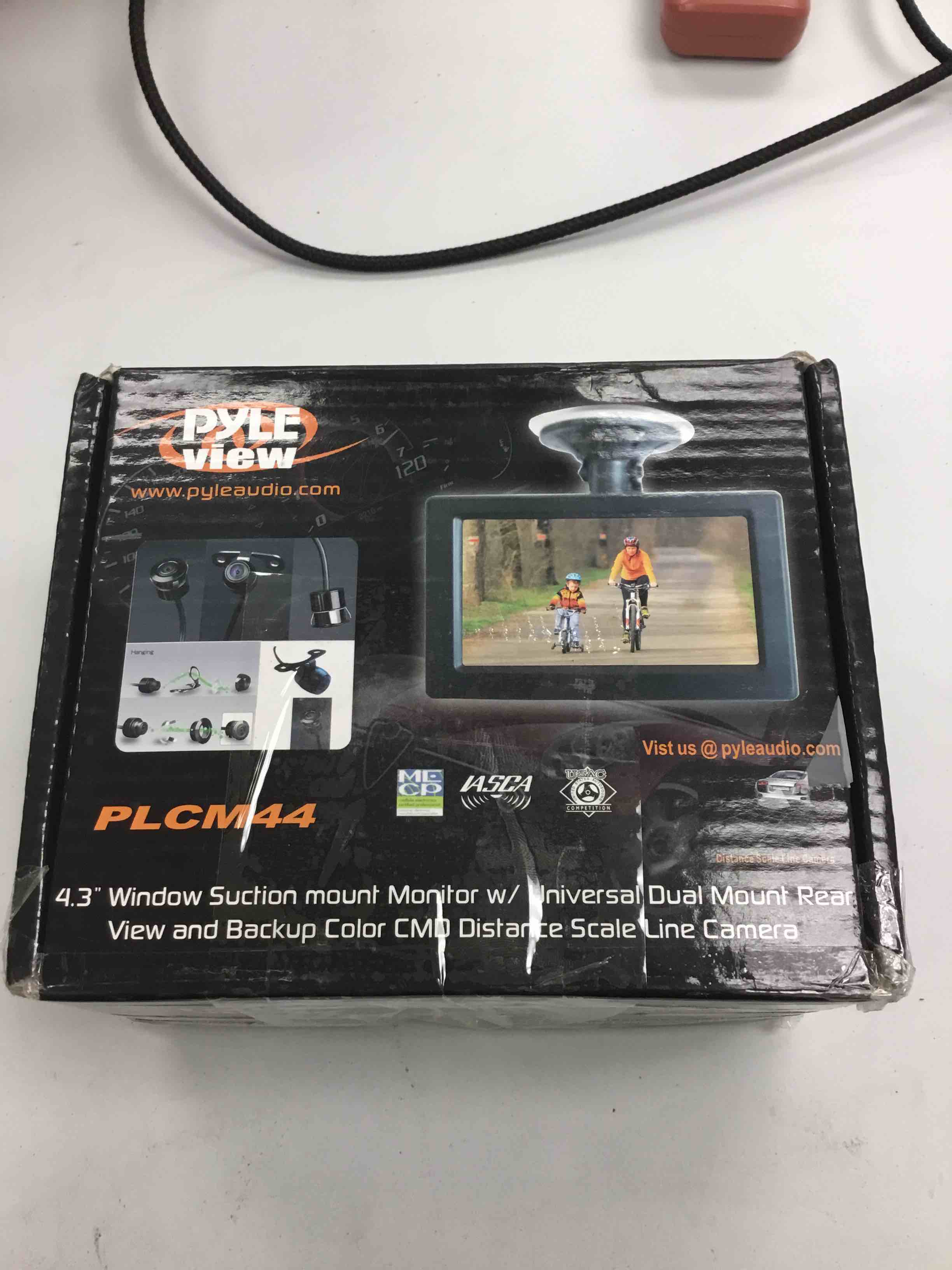 https://s3.amazonaws.com/lotting-images-prod/068888754101_1687265952993.jpeg