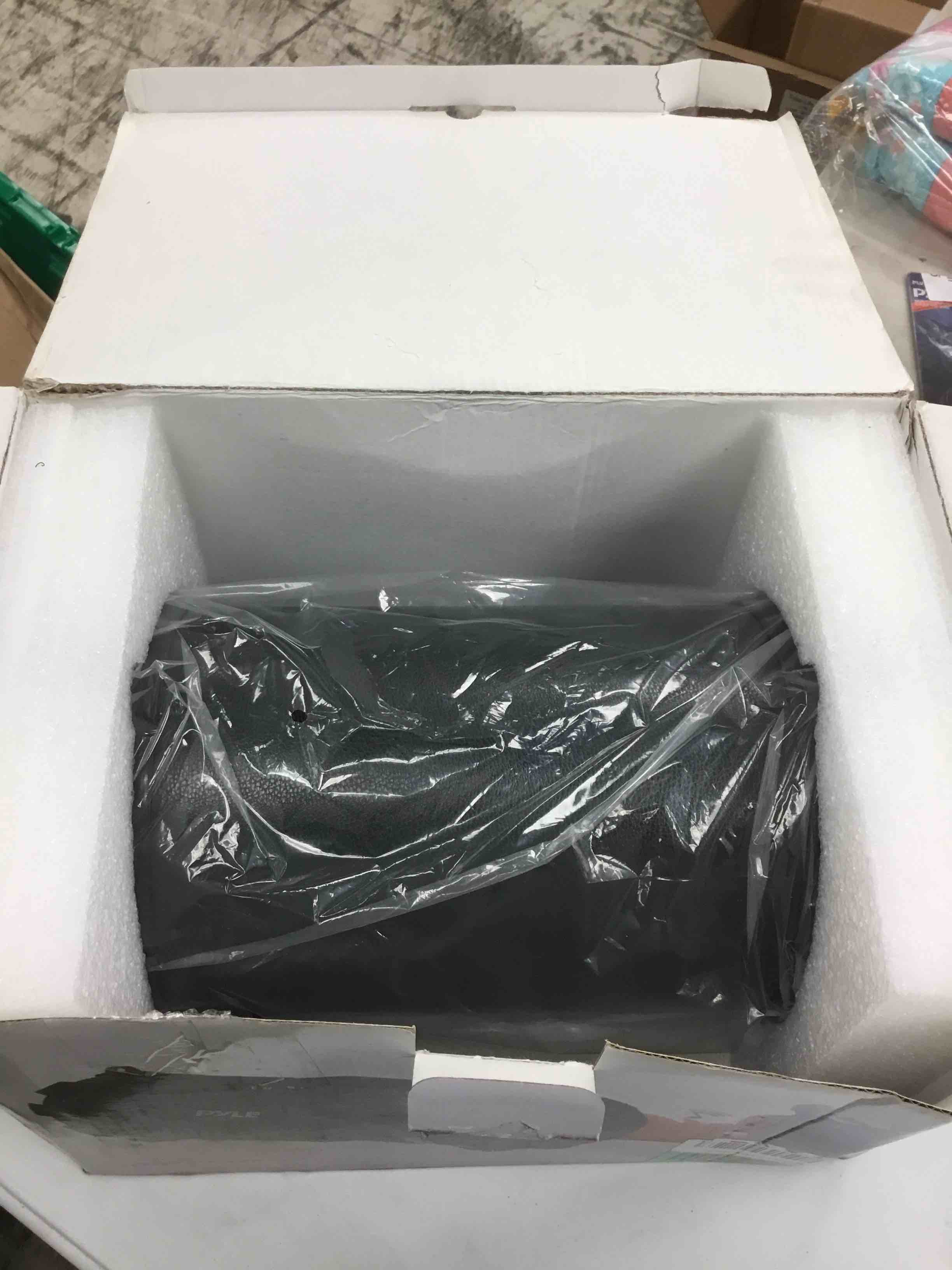 https://s3.amazonaws.com/lotting-images-prod/068888770040_1687271083986.jpeg