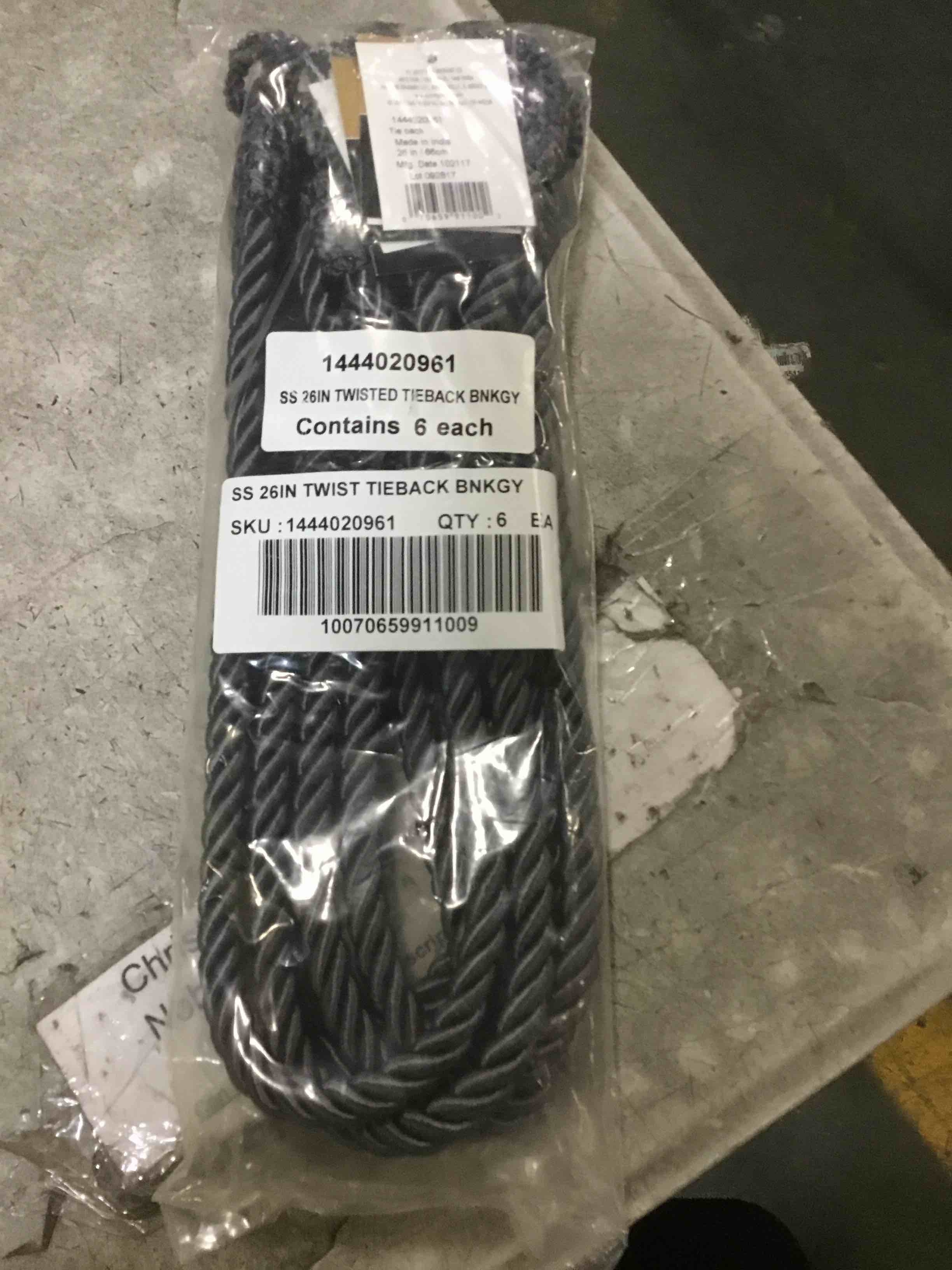 https://s3.amazonaws.com/lotting-images-prod/070659911002_1677522076566.jpeg