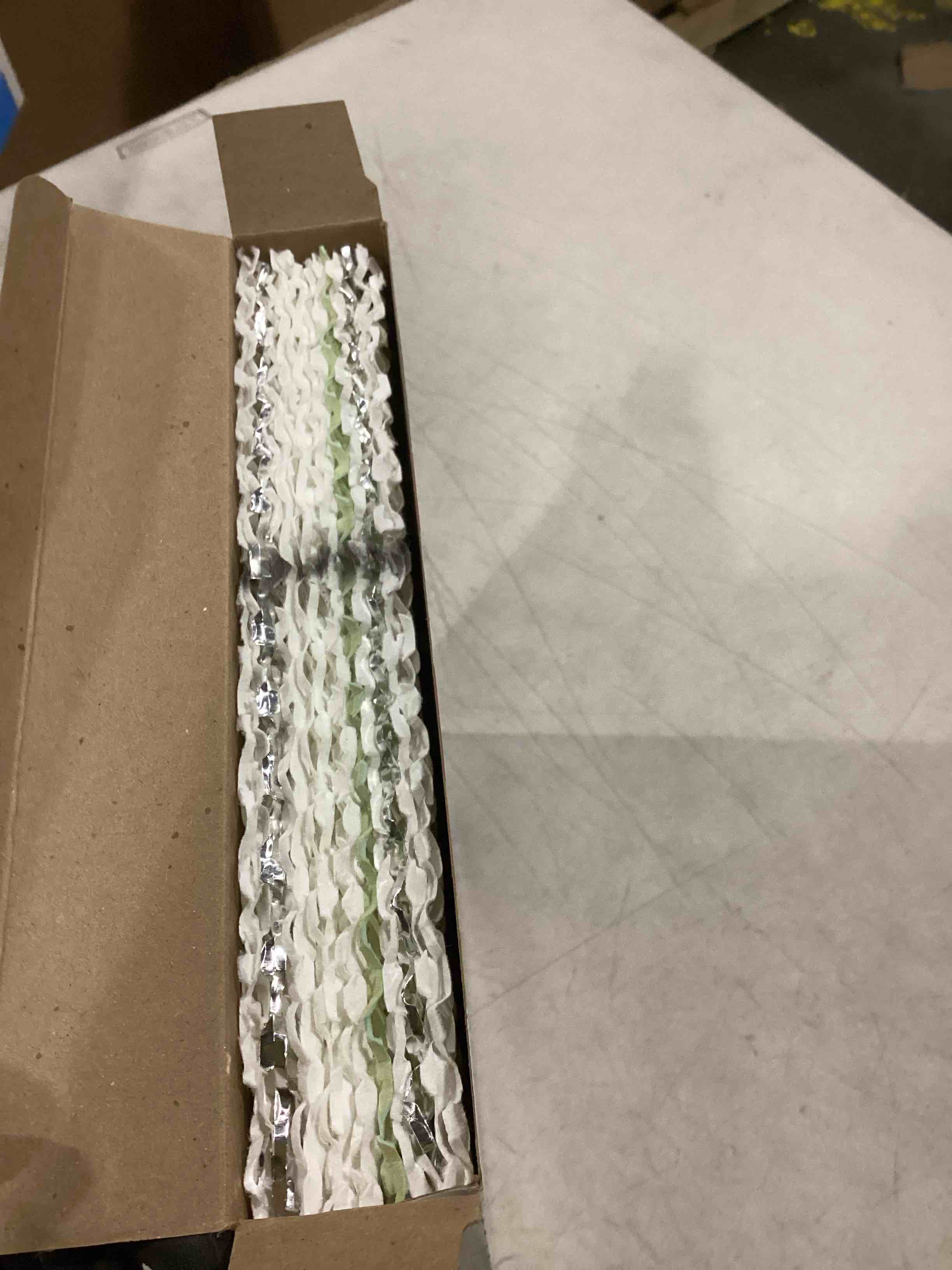 https://s3.amazonaws.com/lotting-images-prod/078757007801_1742217124500.jpeg