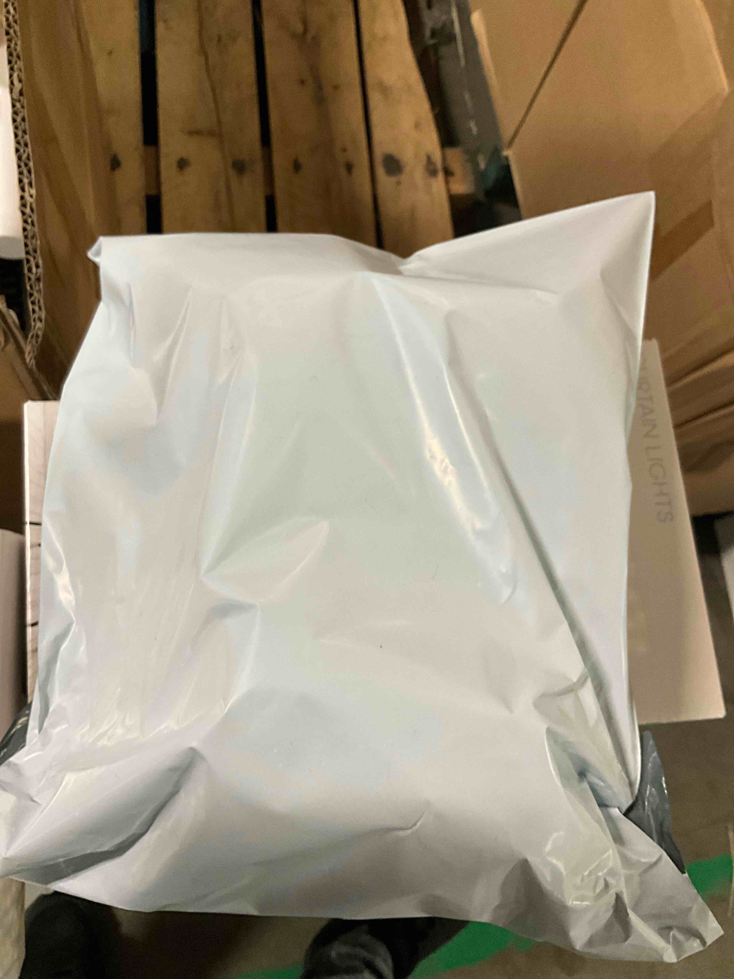 https://s3.amazonaws.com/lotting-images-prod/090852024262_1755721291705.jpeg